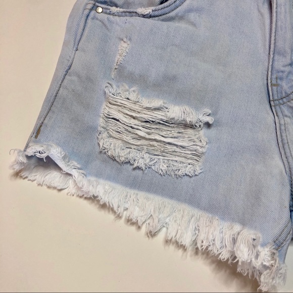 NWOT Zara High Rise Distressed Cutoff Jean Shorts - Picture 4 of 9